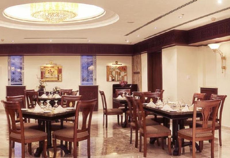 Gloria Hotel Doha Restaurant photo